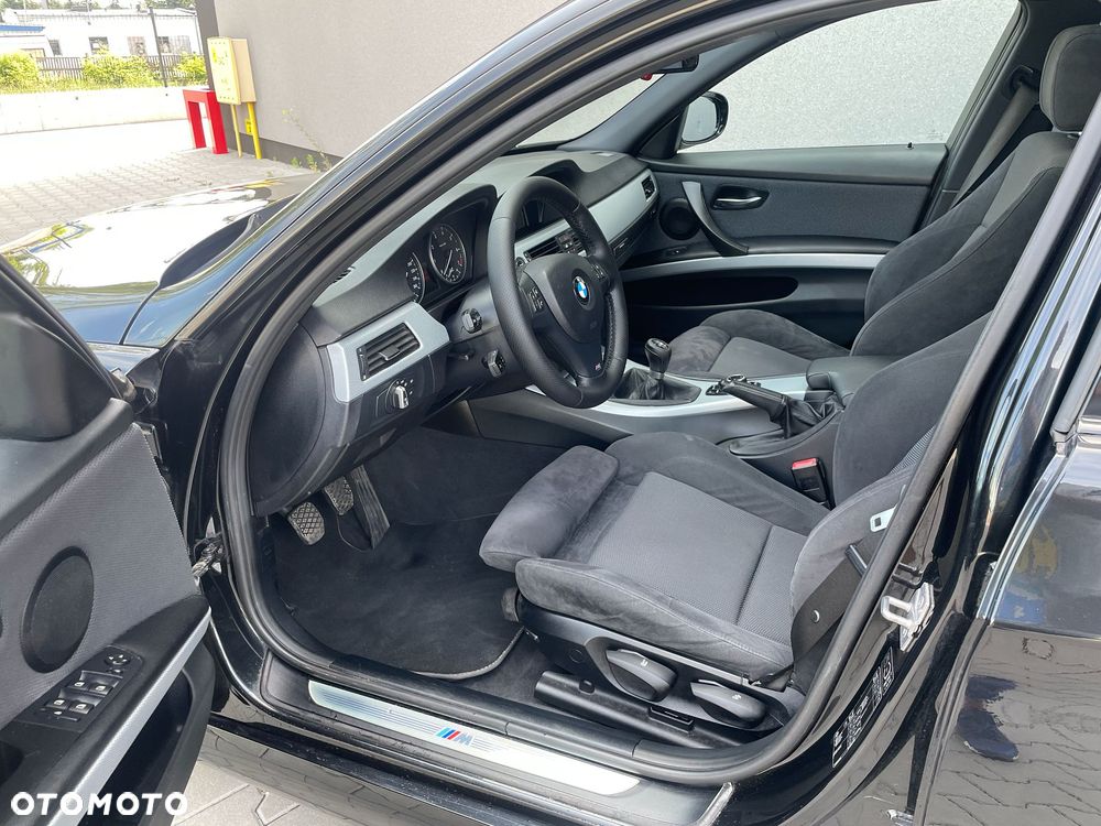 BMW Seria 3 318i Edition Sport - 14