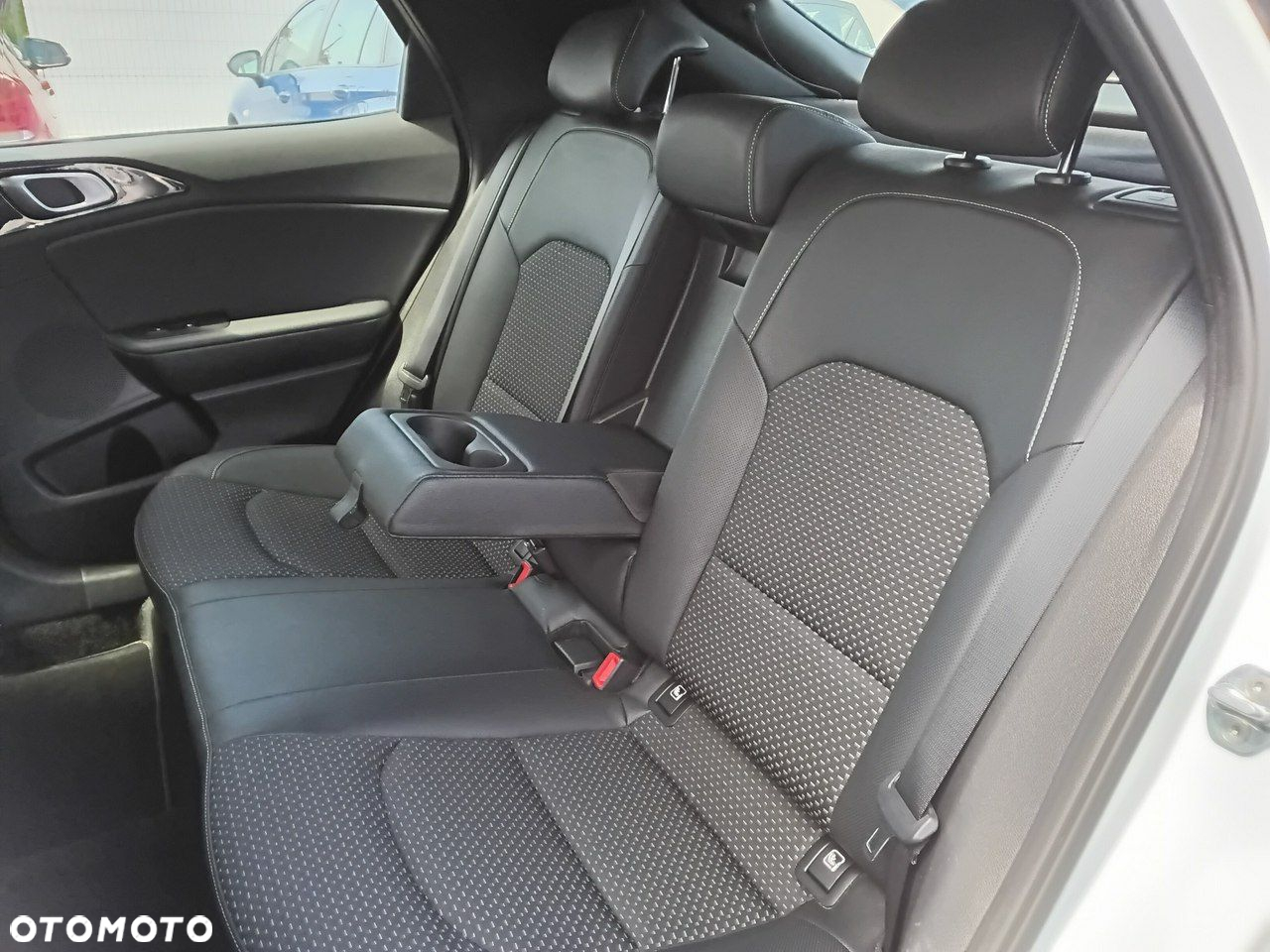 Kia XCeed 1.5 T-GDI OPF DCT7 SPIRIT - 11