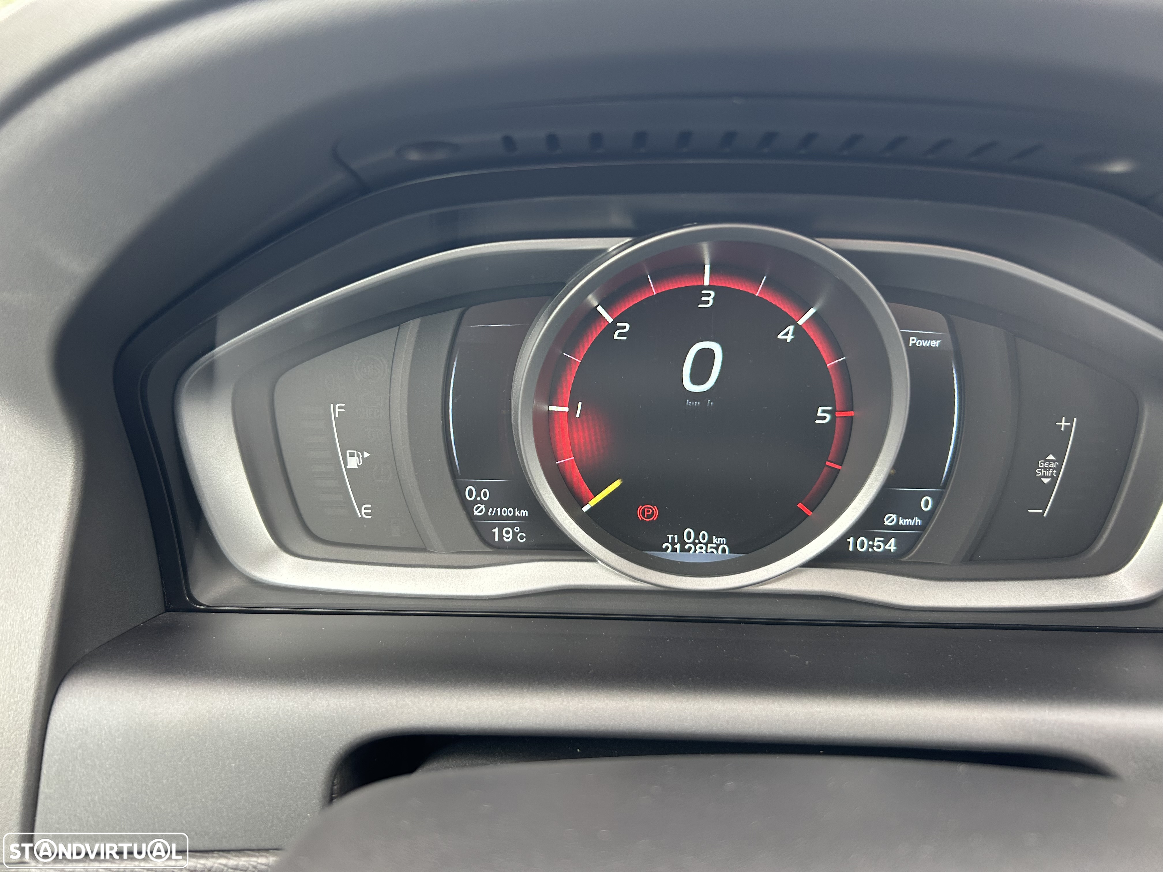 Volvo XC 60 2.0 D4 VOR - 11