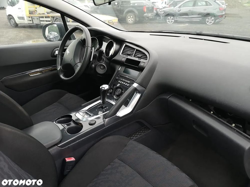 Peugeot 3008 - 13