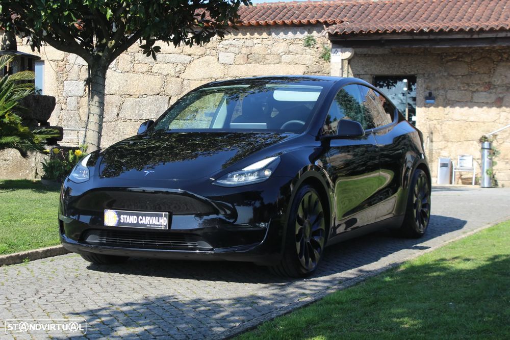 Tesla Model Y Performance Dual Motor AWD - 1
