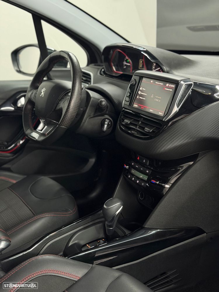 Peugeot 2008 1.2 PureTech GT Line EAT6 - 22