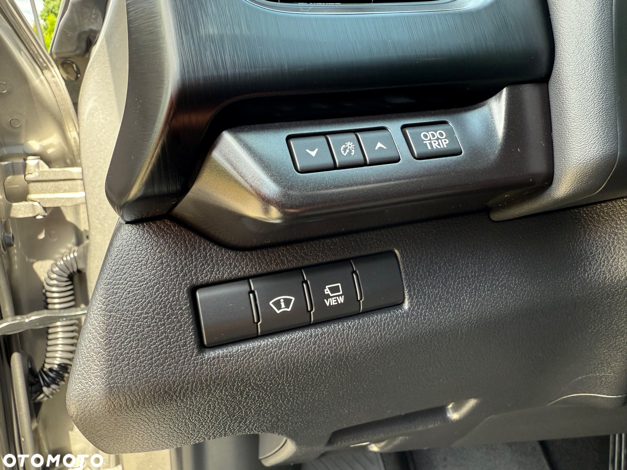Lexus UX 250h - 19