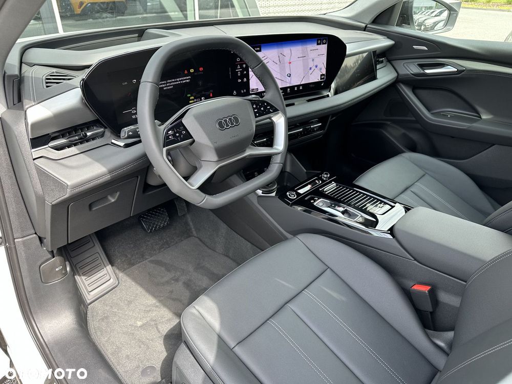 Audi Q6 e-tron - 13
