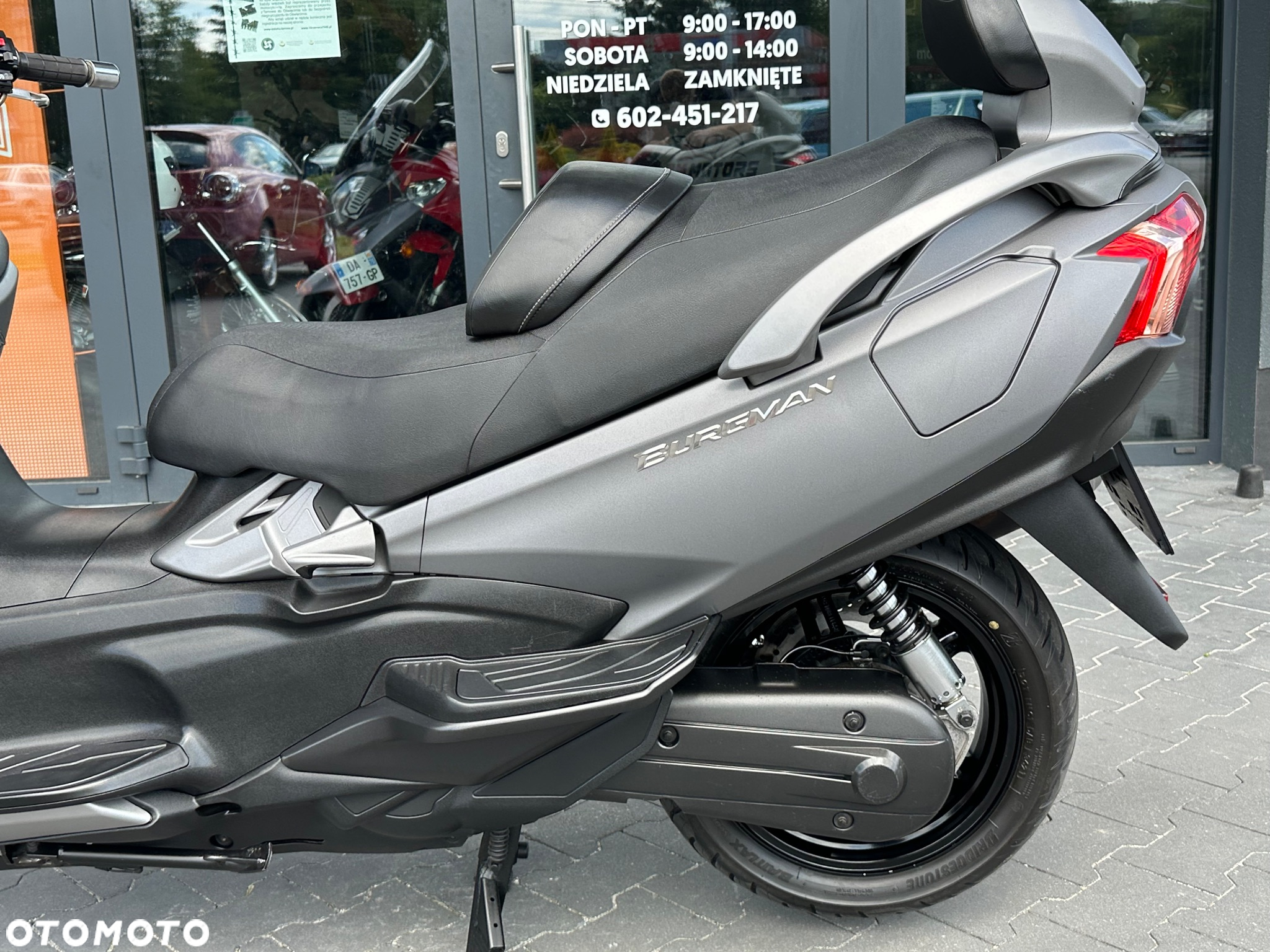 Suzuki Burgman - 32