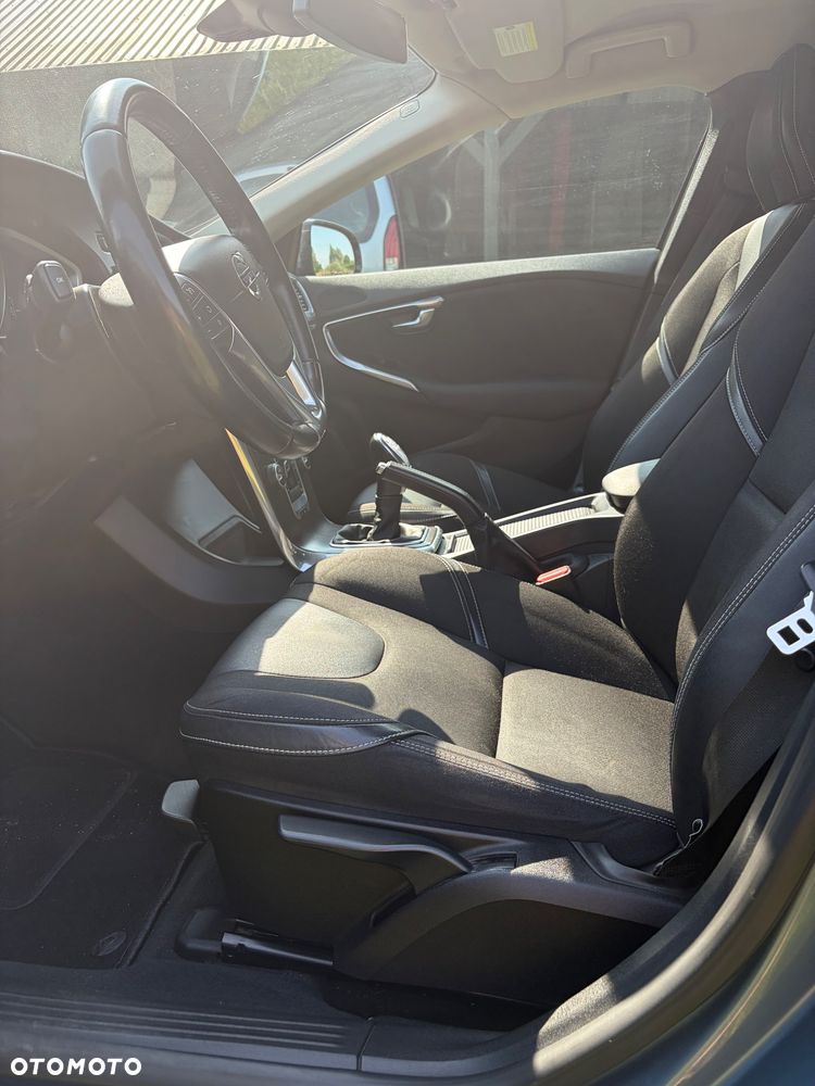 Volvo V40 - 14