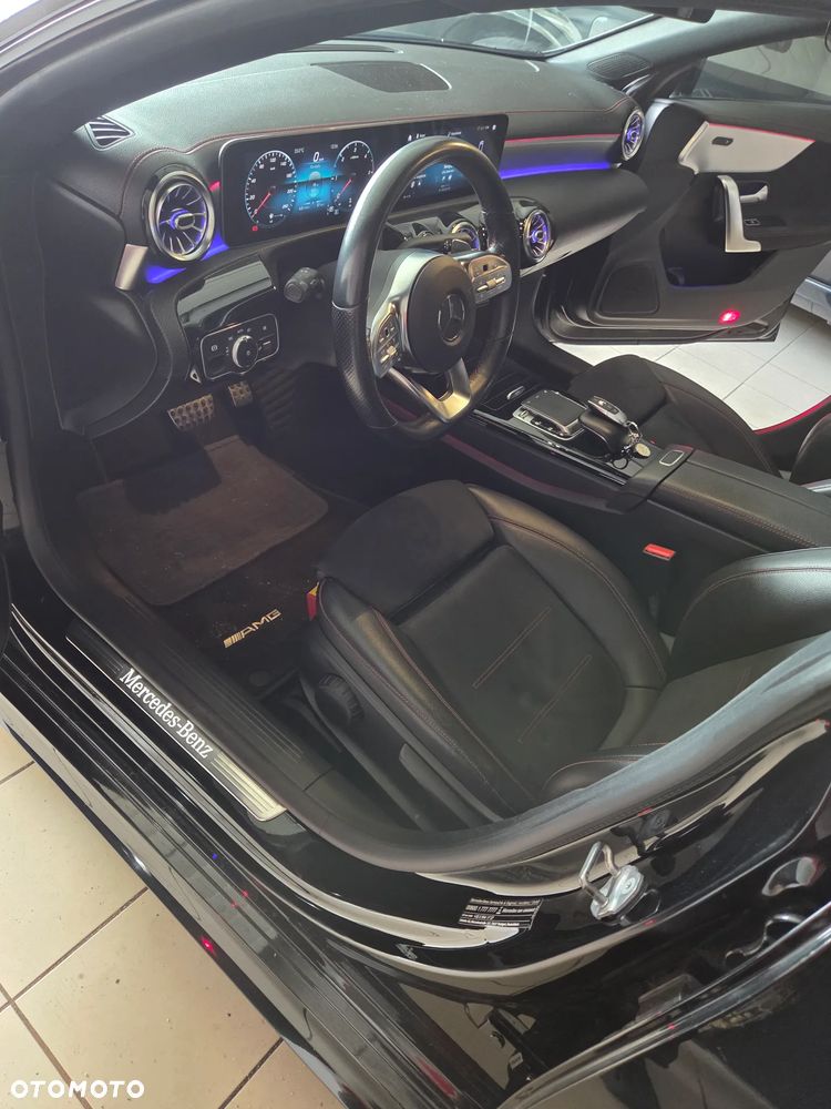 Mercedes-Benz CLA - 12