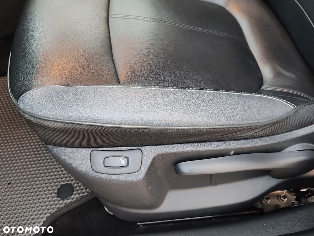 Renault Captur 1.5 dCi Energy Intens EU6 - 11