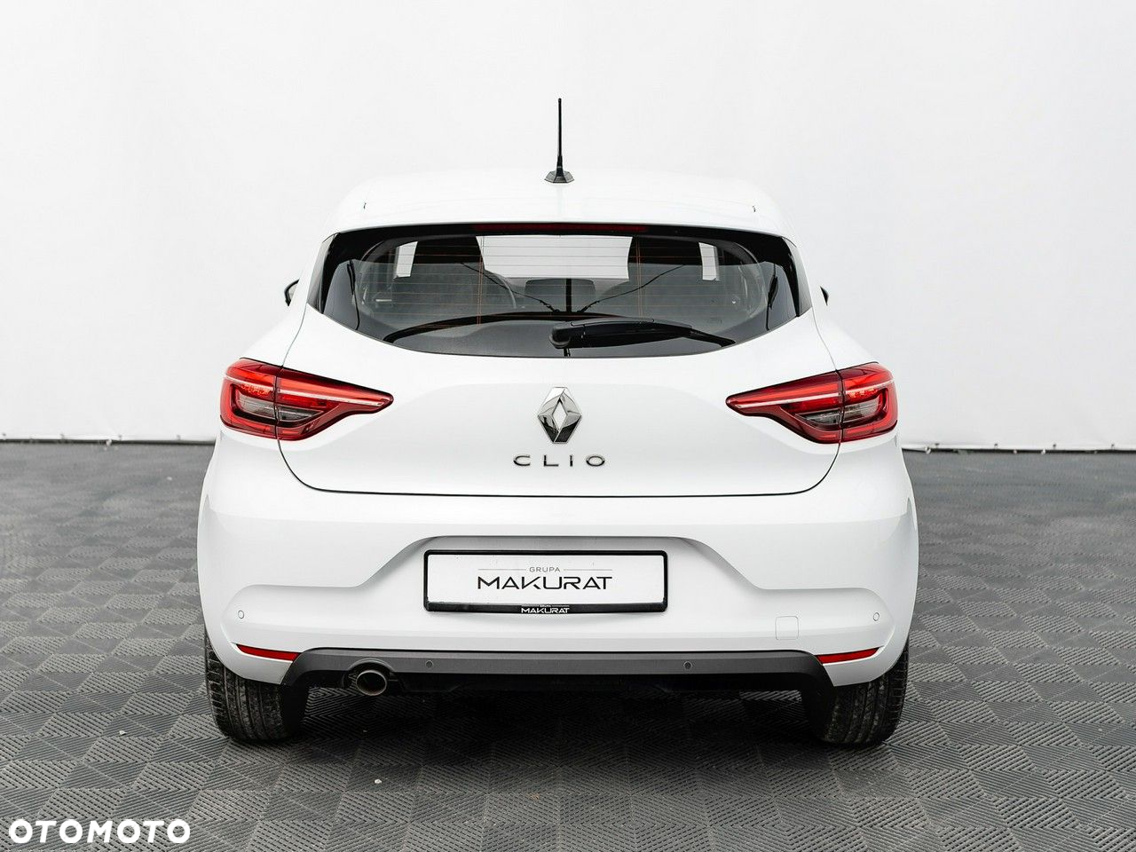Renault Clio 1.0 TCe Equilibre - 11