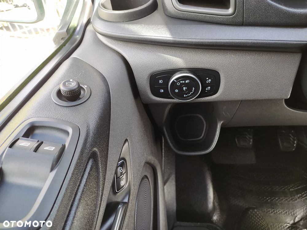 Ford TRANSIT CUSTOM L2 H1 ZABUDOWA REGAŁ WARSZTAT GWARANCJA MECHANICZNA 1 - ROK F - VAT 23% - 15