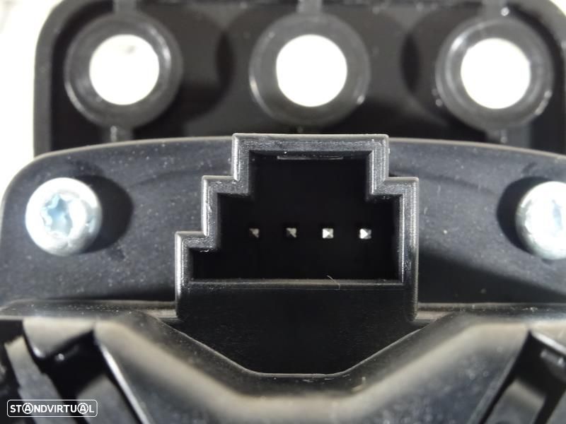 Comando De Navegação Mercedes-Benz Cla Coupé (C117)  A2469005615 / A21 - 8