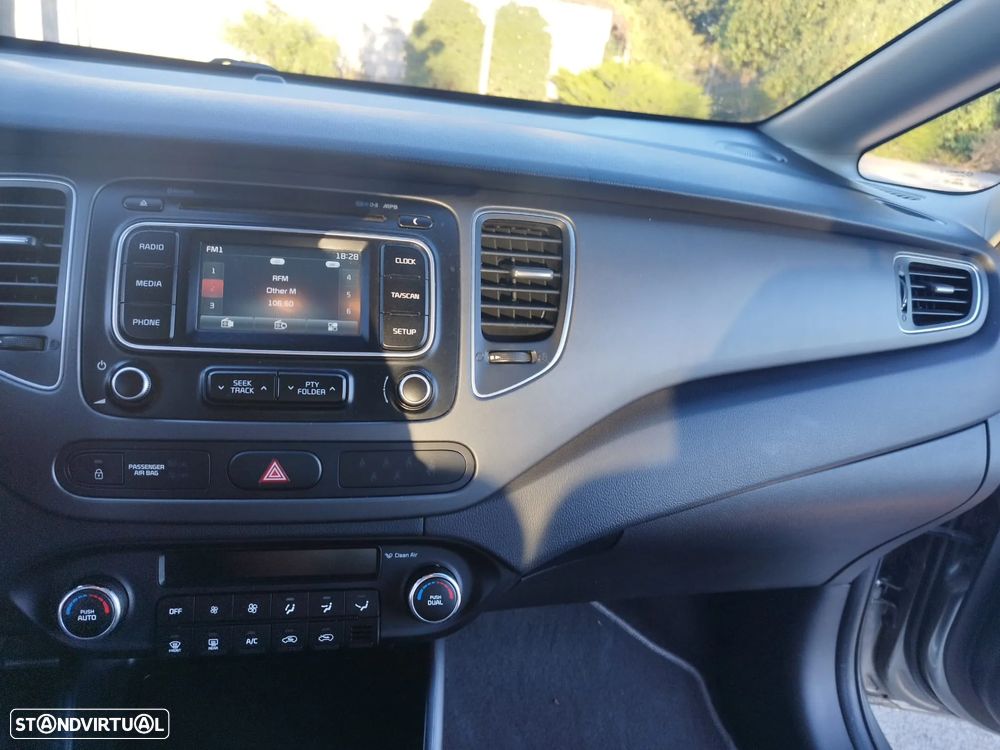 Kia Carens 1.7 CRDi ISG TX - 7