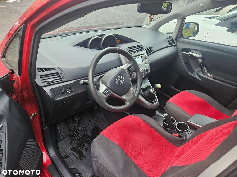 Toyota Verso 2.0 D-4D - 8