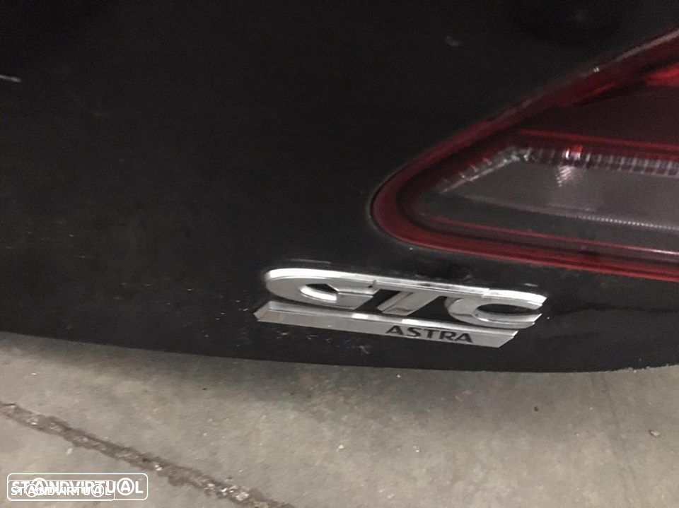 Opel Astra J GTC TAMPA DA MALA FAROLIM - 4