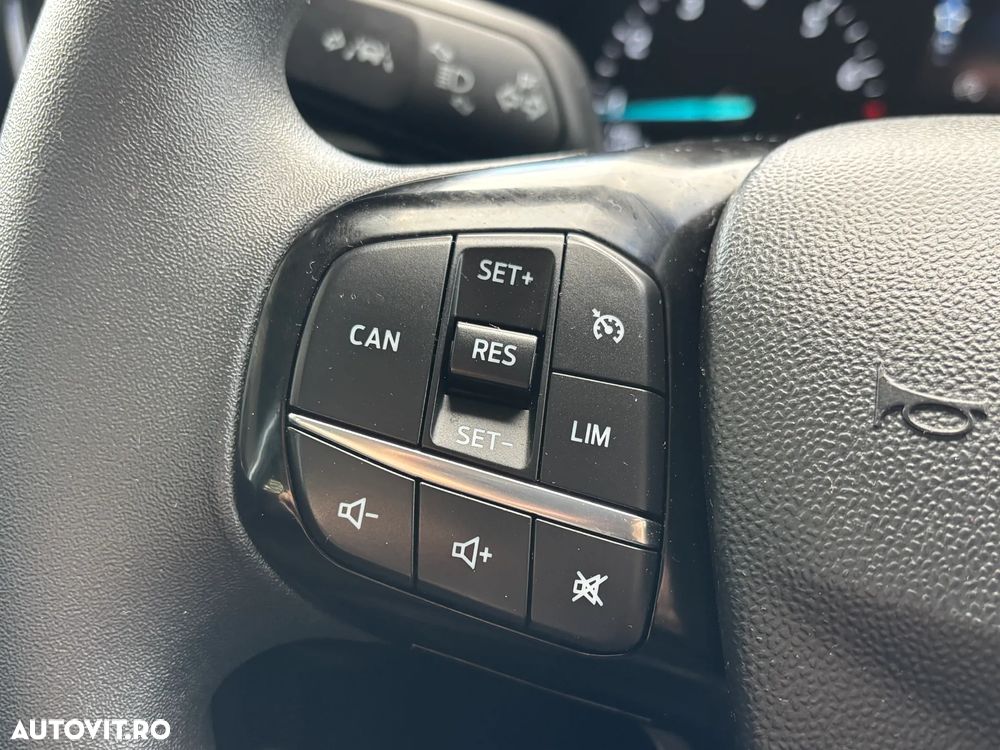 Ford Fiesta 1.1 Trend Connected - 16