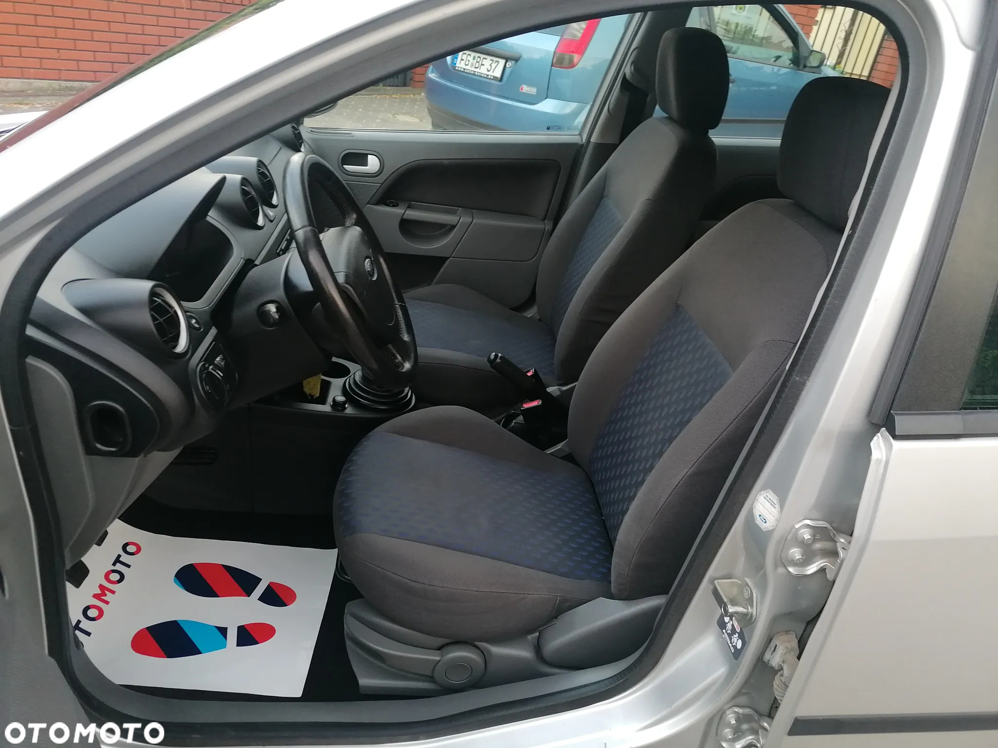 Ford Fiesta 1.4 Ghia - 5