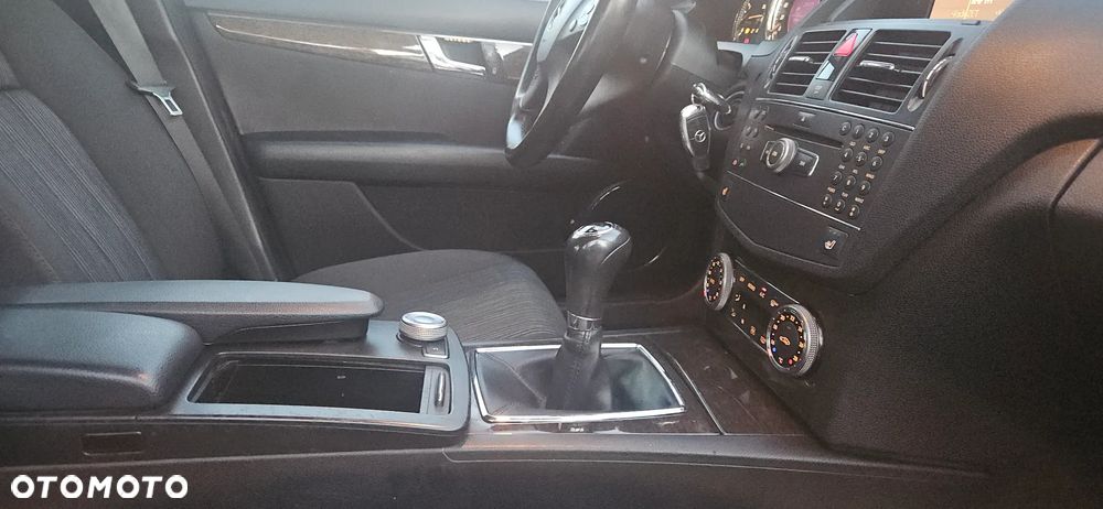 Mercedes-Benz Klasa C 200 Kompressor Elegance - 29