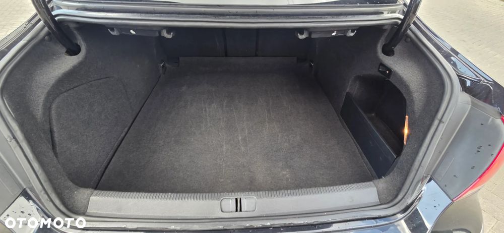 Volkswagen CC - 32
