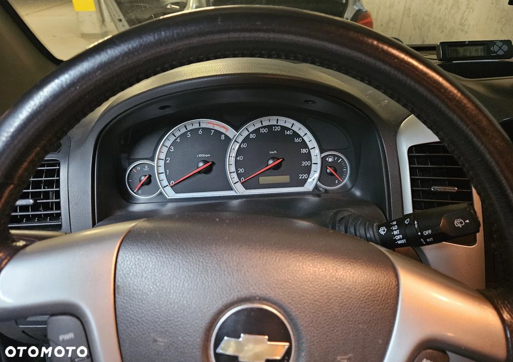 Chevrolet Captiva 2.4 LS - 6