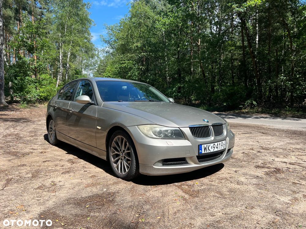 BMW Seria 3 318i - 1