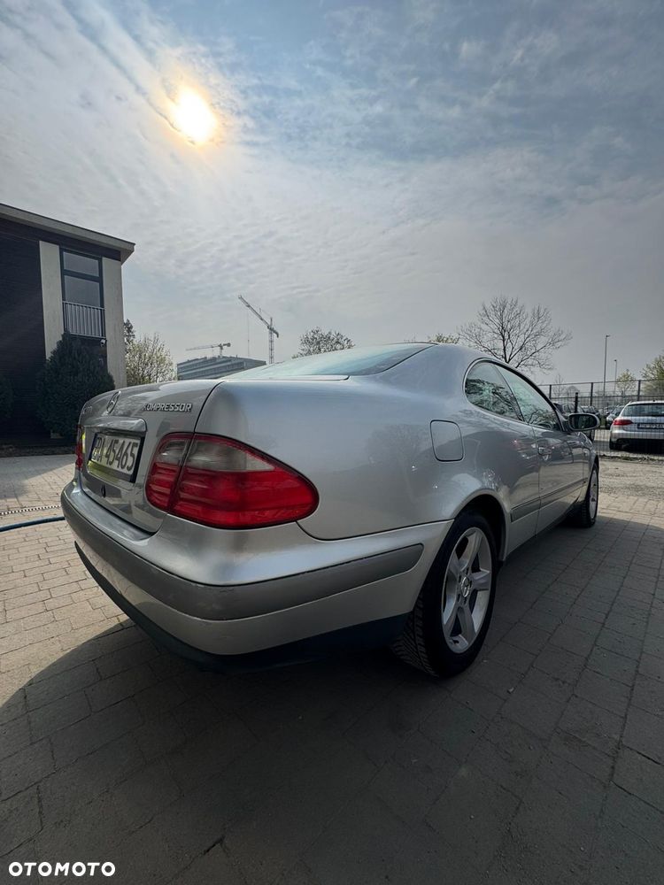 Mercedes-Benz CLK - 38