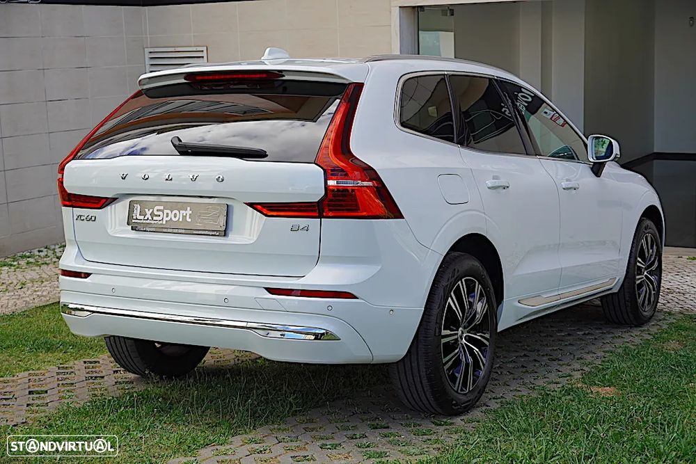 Volvo XC 60 2.0 B4 Inscription Geartronic - 9