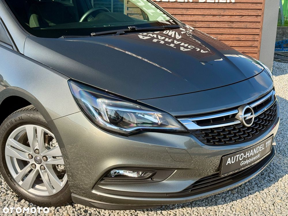 Opel Astra 1.4 Turbo 120 Jahre - 9