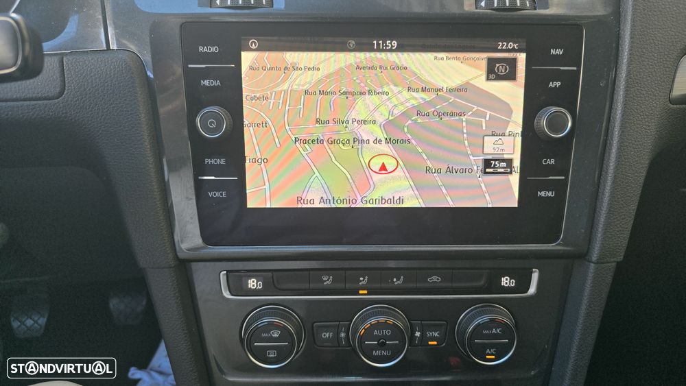 VW Golf 1.6 TDI Confortline - 28