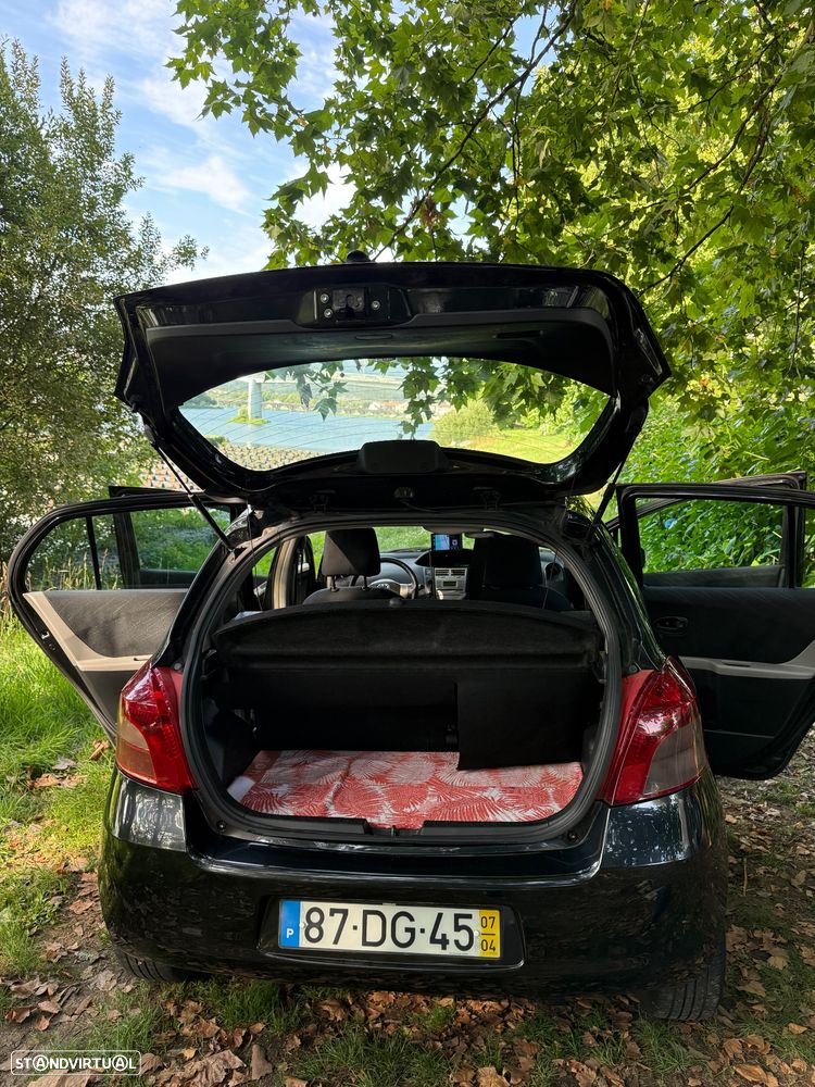 Toyota Yaris 1.4 D-4D AC - 11