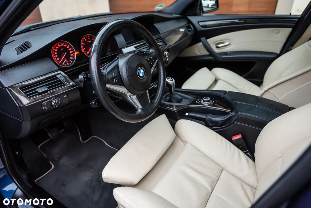 BMW Seria 5 530i Edition Exclusive - 14
