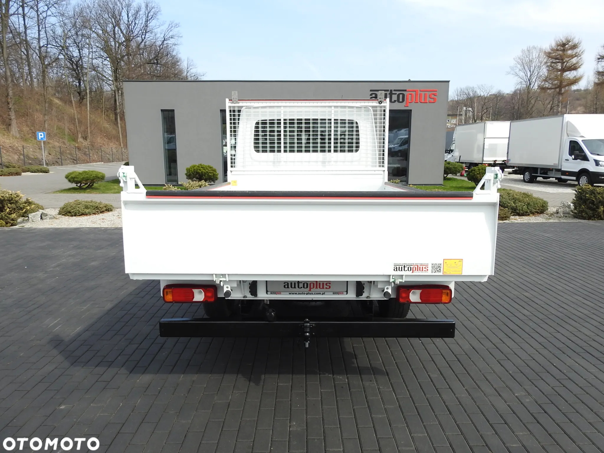 Iveco DAILY 35S14 WYWROTKA PODWÓJNA KABINA DOKA 7 MIEJSC TEMPOMAT KLIMATYZACJA 140KM [ 488124 ] - 11