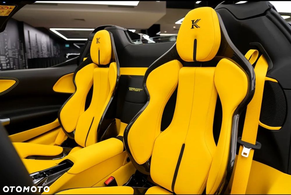 Ferrari SF90 Spider - 8