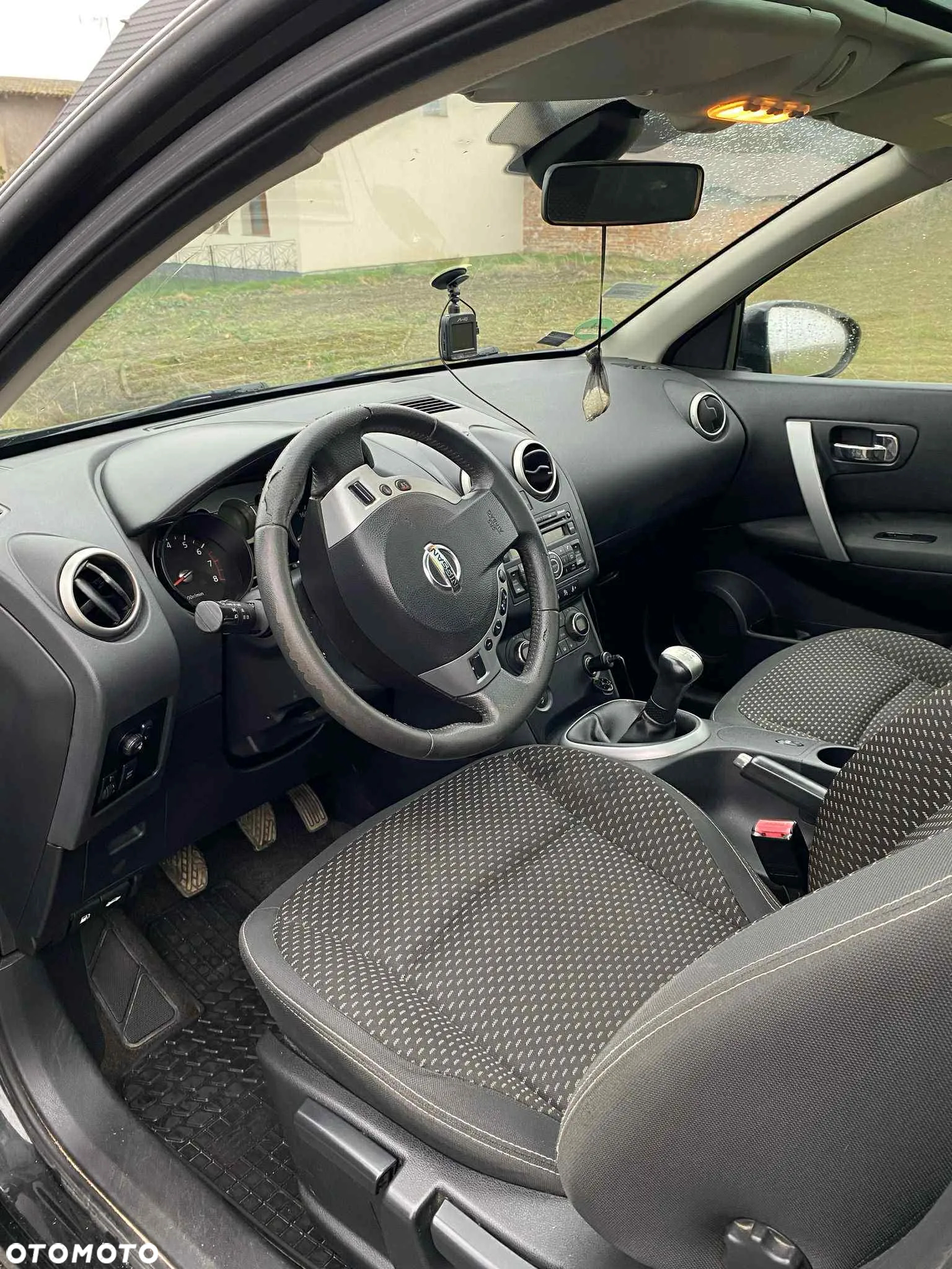 Nissan Qashqai - 11