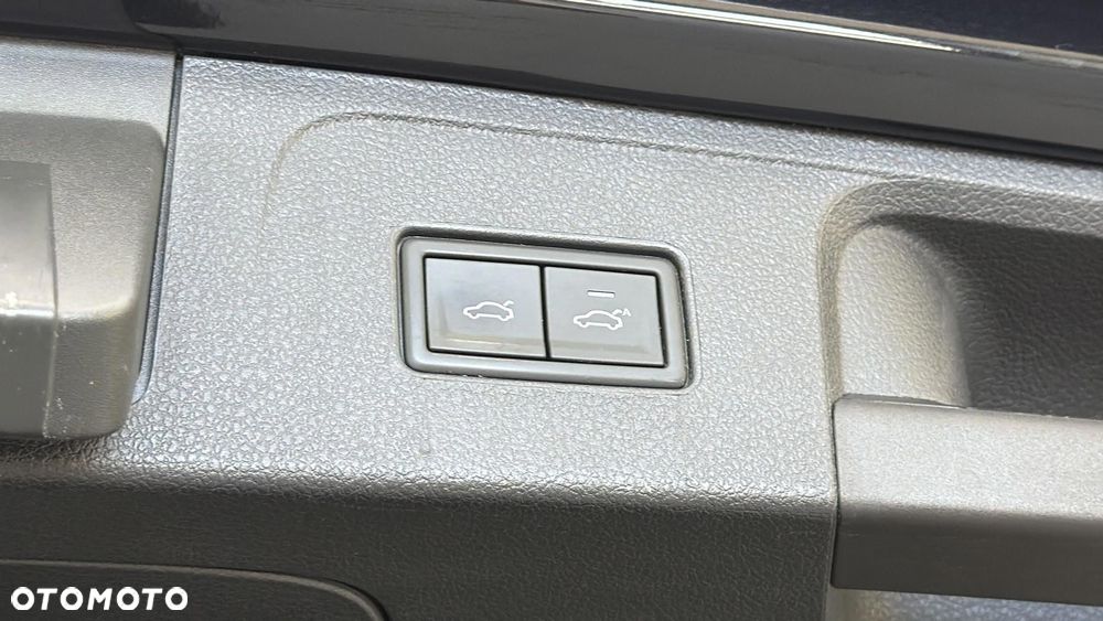 Volkswagen Passat 2.0 TDI EVO Elegance DSG - 19