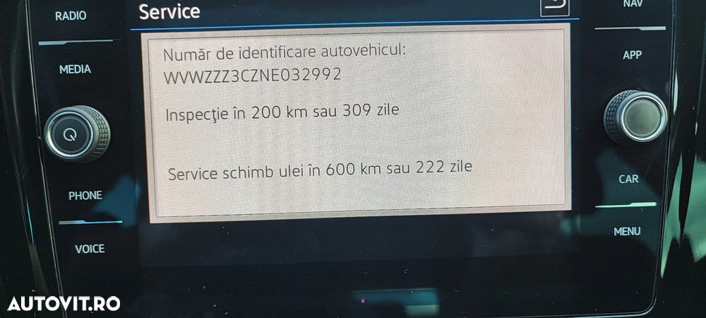 Volkswagen Passat 2.0 TDI SCR DSG Business - 31