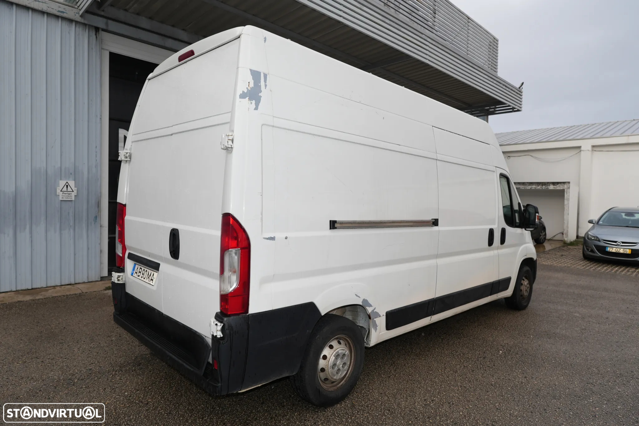 Peugeot Boxer L3H3 2.2BlueHDI 120cv - 4