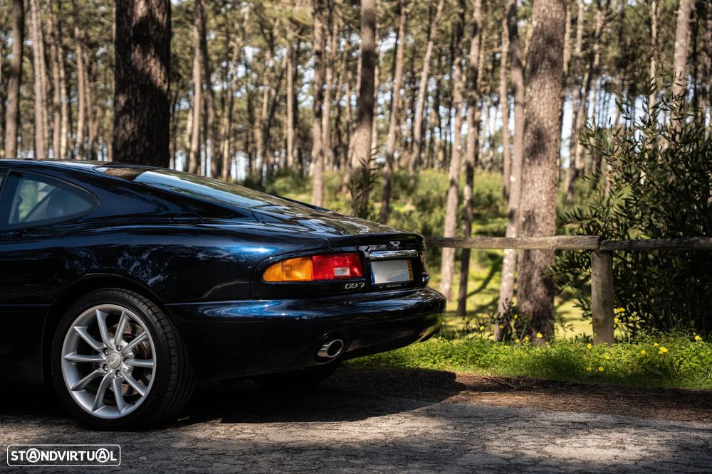 Aston Martin DB7 Vantage Coupé - 9