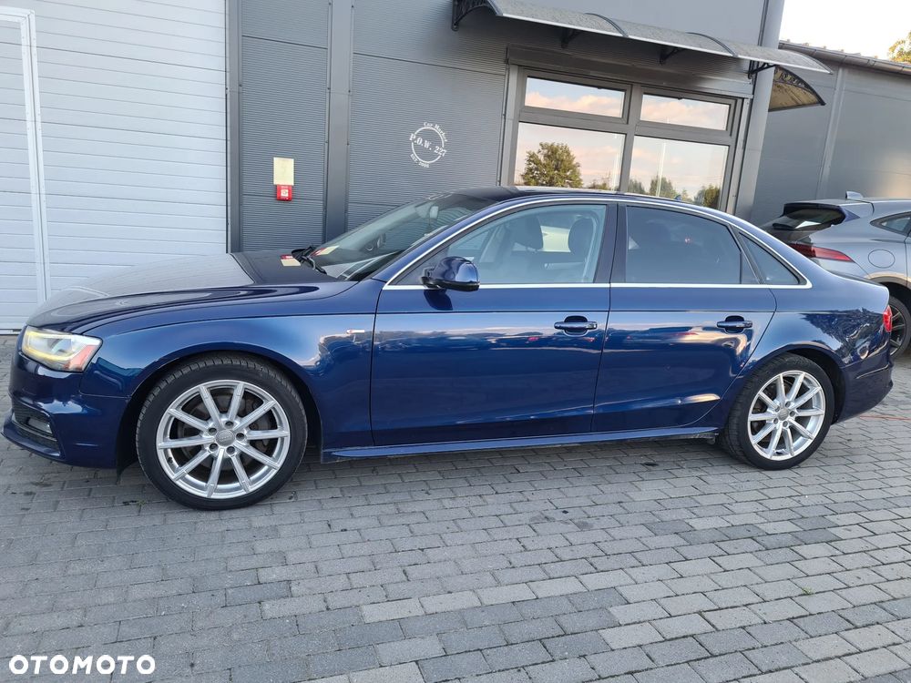 Audi A4 Limousine - 3