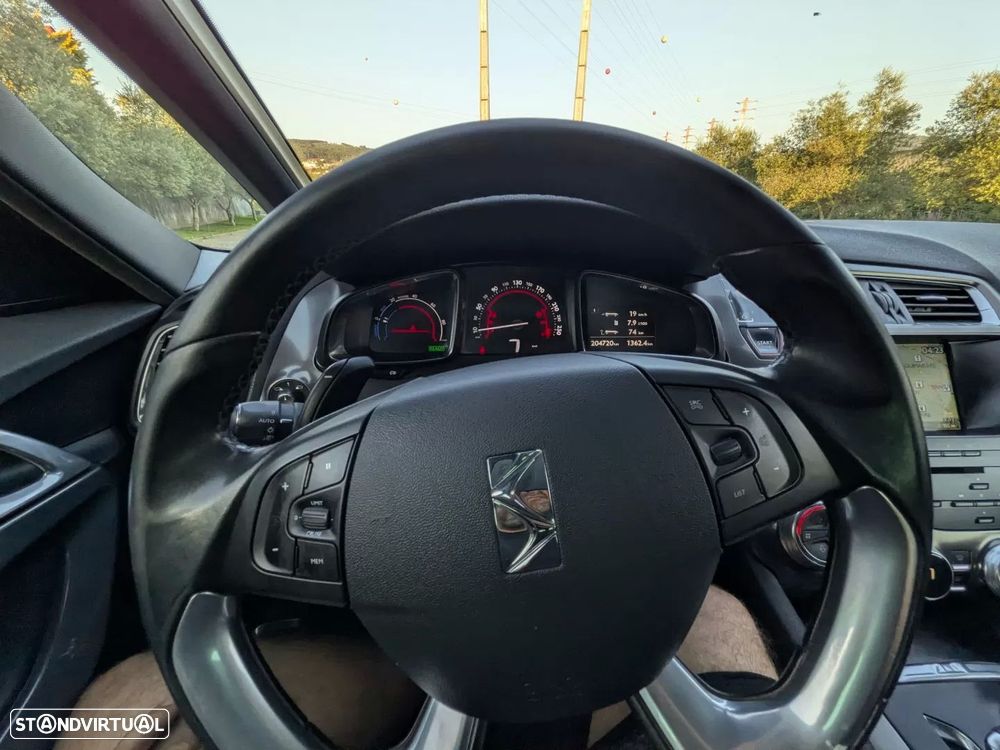 DS DS5 2.0 Hybrid4 Sport Chic - 17