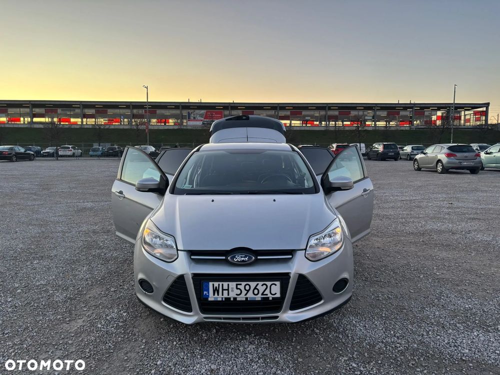 Ford Focus 1.6 Ambiente - 9