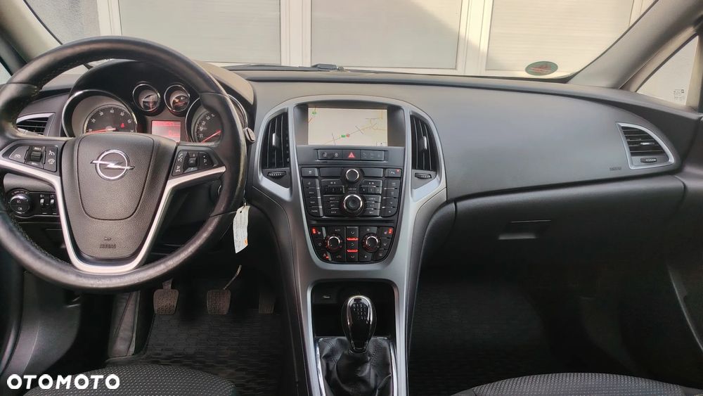 Opel Astra 1.4 T Cosmo EU6 - 8