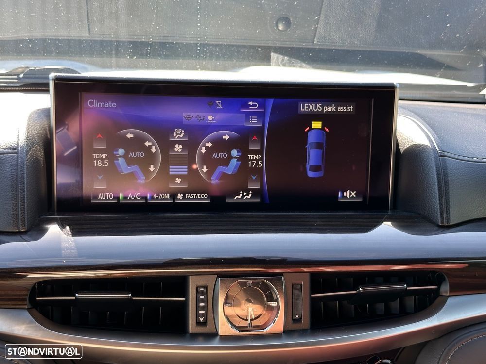 Lexus LX 450 - 36