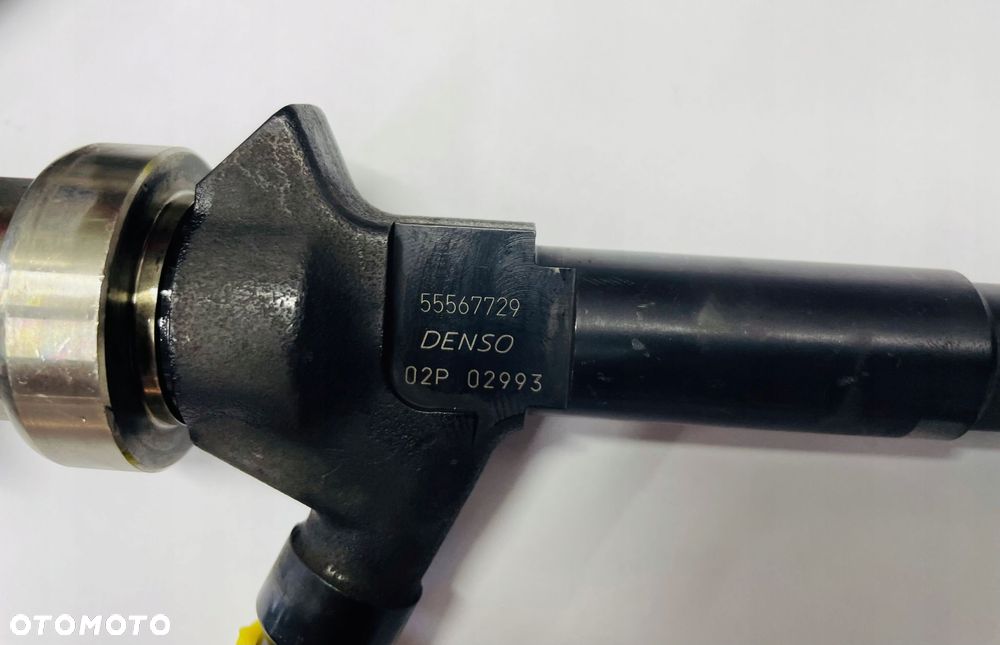 KOMPLET wtryskiwaczy 4szt. DENSO DCRI300050 55567729 OPEL 1.7CDTi - 2