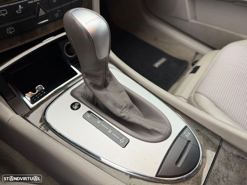 Mercedes-Benz E 220 CDi Elegance Aut. - 11