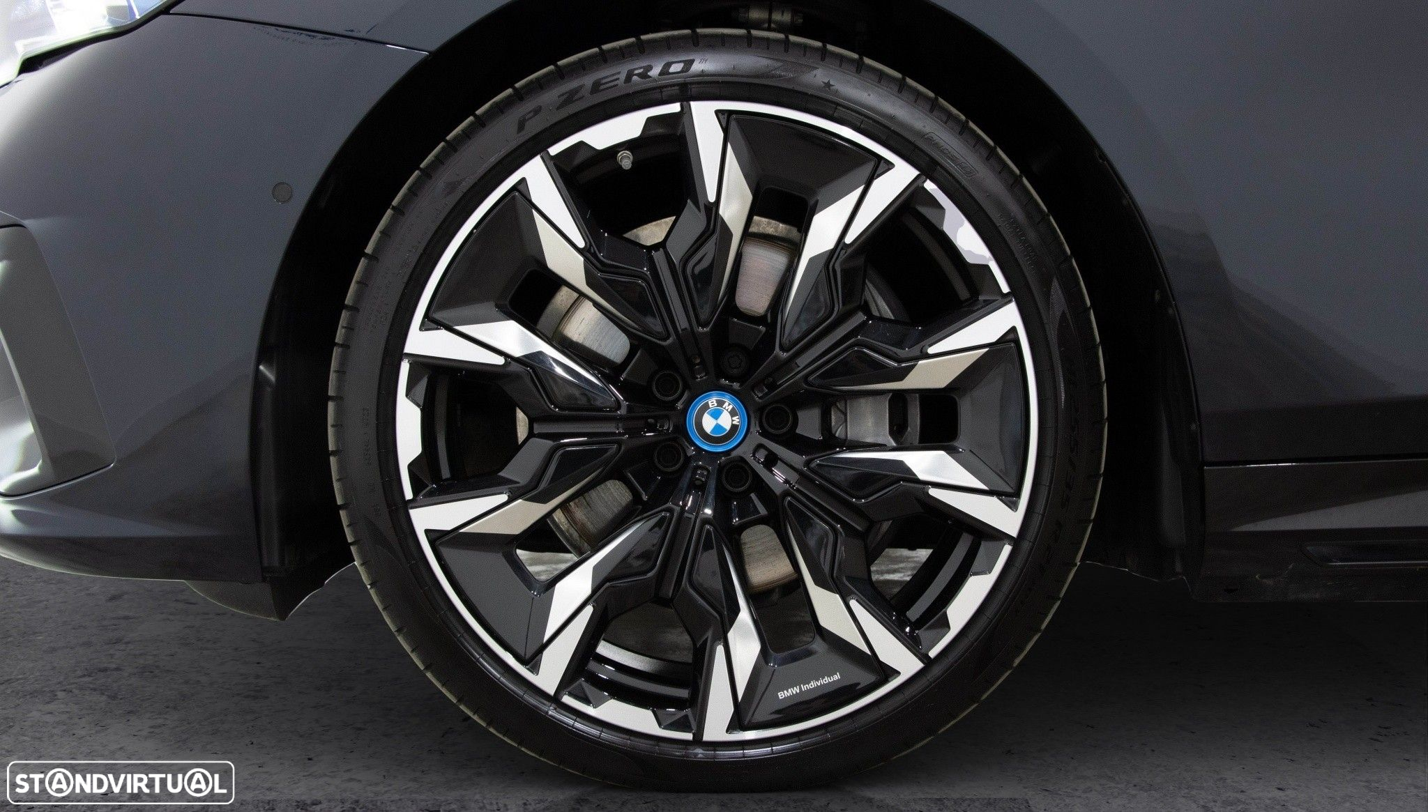 BMW i5 Touring eDrive40 - 13