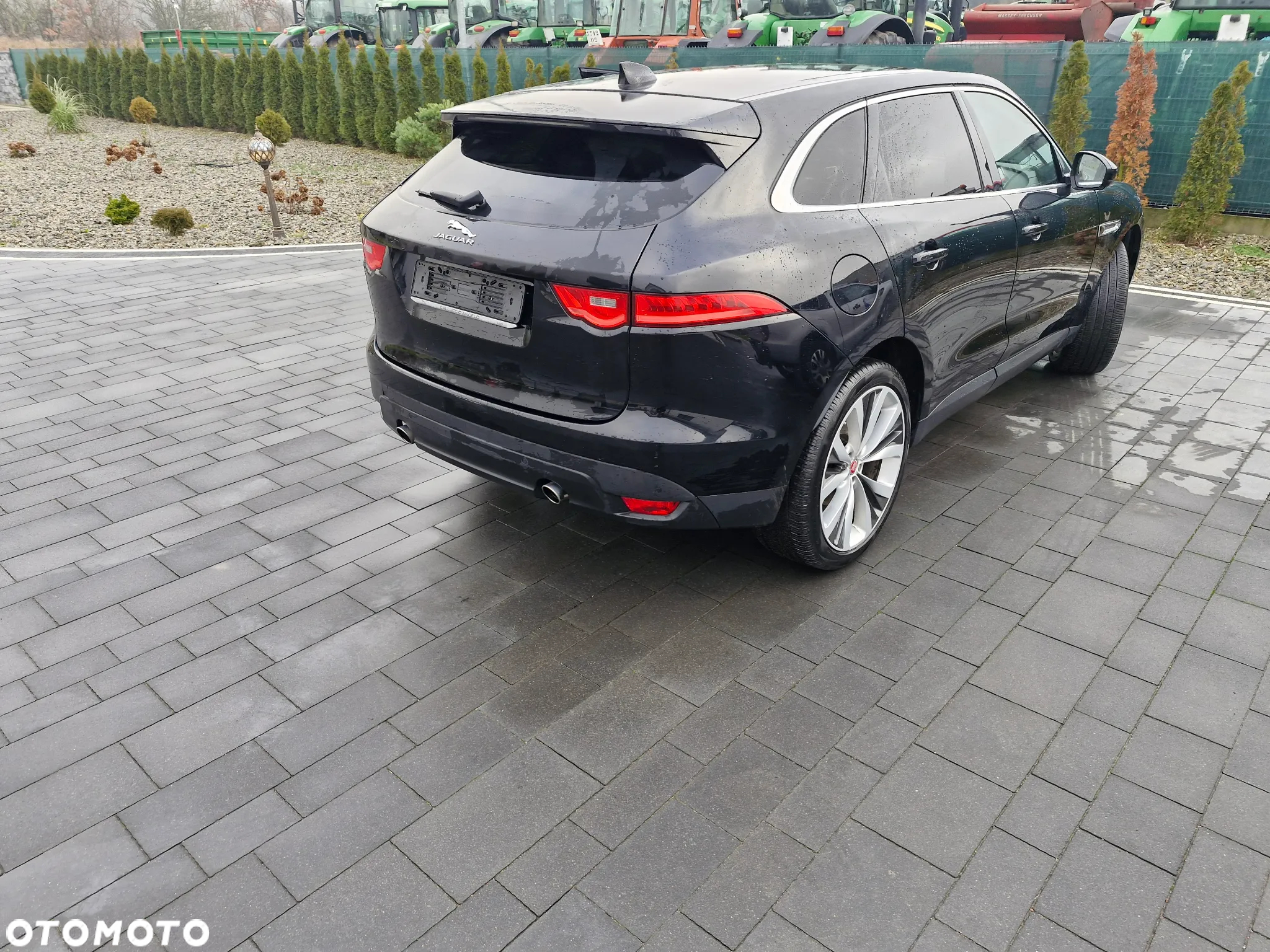 Jaguar F-Pace 25d AWD R-Sport - 10