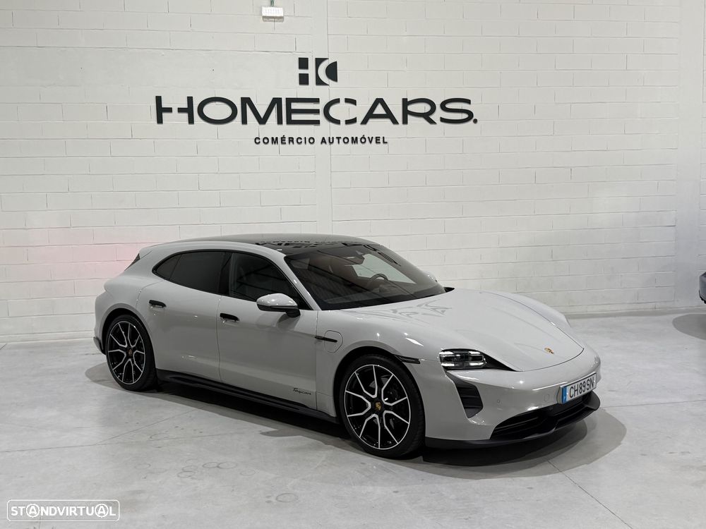 Porsche Taycan Sport Turismo - 17