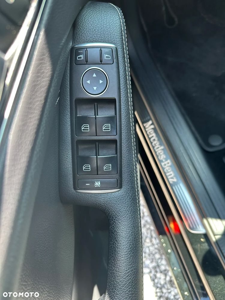 Mercedes-Benz Klasa A 180 (BlueEFFICIENCY) Style - 31