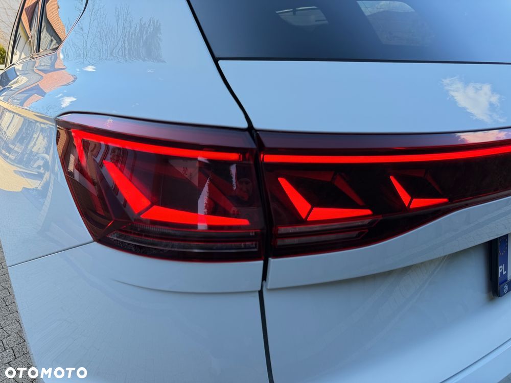 Volkswagen Touareg 3.0 V6 TDI 4Motion R-Line - 14