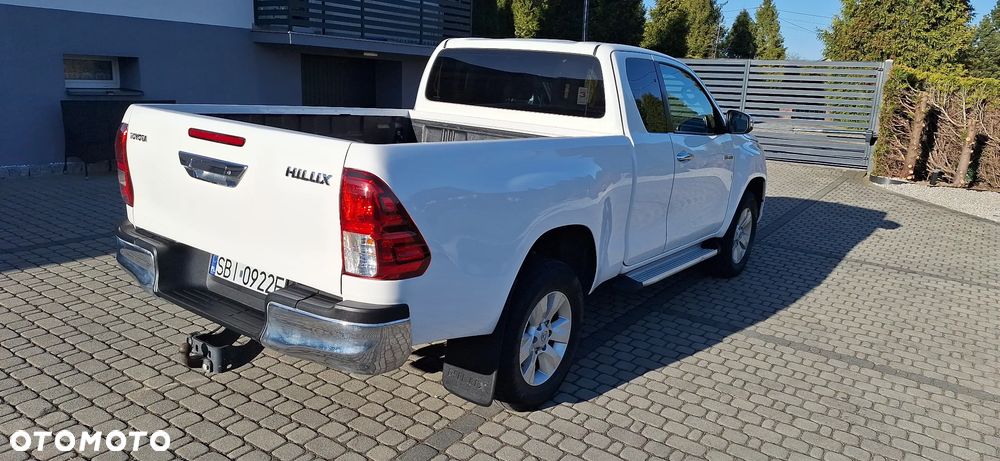 Toyota Hilux 4x4 Extra Cab Duty Comfort - 4
